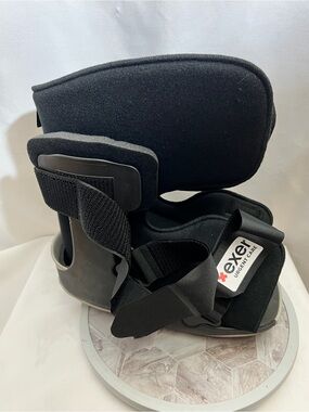 Ovation Medical Short Pneumatic Walker Boot Large Gen 2 Black Used Once